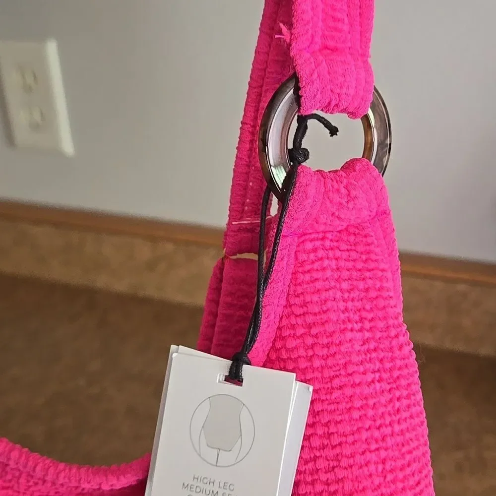 Shade & Shore Pink Textured Swimsuit NWT Size Medium Women Removable Pads Chest